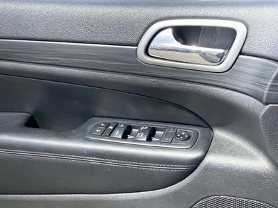 2019 Jeep Grand Cherokee Laredo E