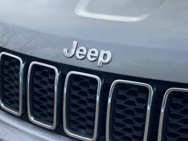 2019 Jeep Grand Cherokee Laredo