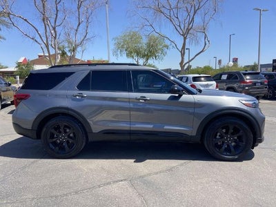 2022 Ford Explorer ST-Line