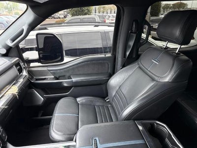 2025 Ford Super Duty F-350 SRW Platinum