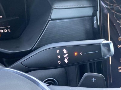 2024 GMC Acadia AT4
