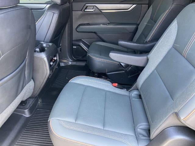 2024 GMC Acadia AT4