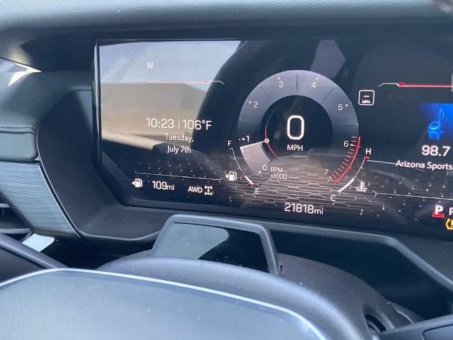 2024 GMC Acadia AT4