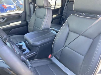 2025 GMC Yukon Elevation