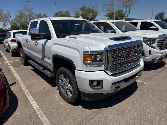 2019 GMC Sierra 4WD Crew Cab Standard Box Denali's photo