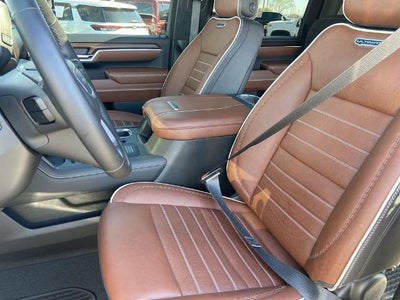 2025 GMC Sierra 3500 HD Denali Ultimate