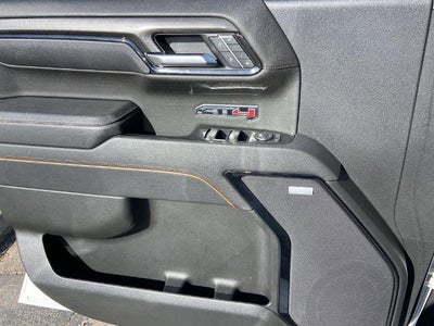 2025 GMC Sierra 1500 AT4