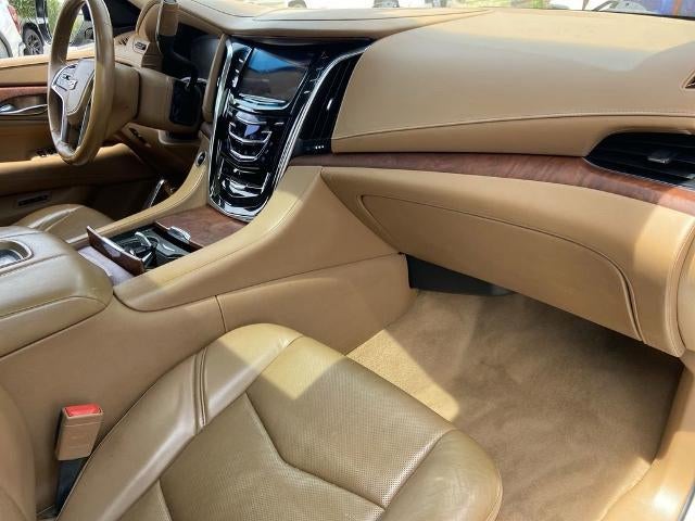 2015 Cadillac Escalade Platinum Edition