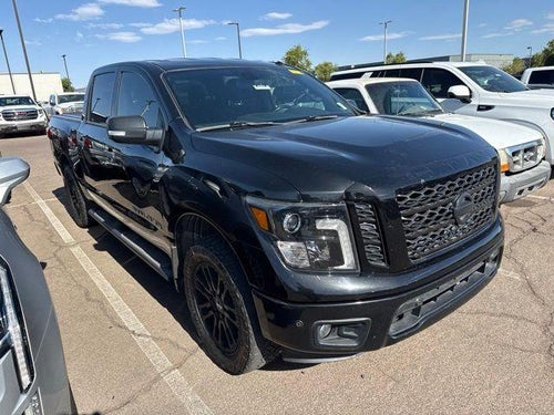 2019 Nissan TITAN SV