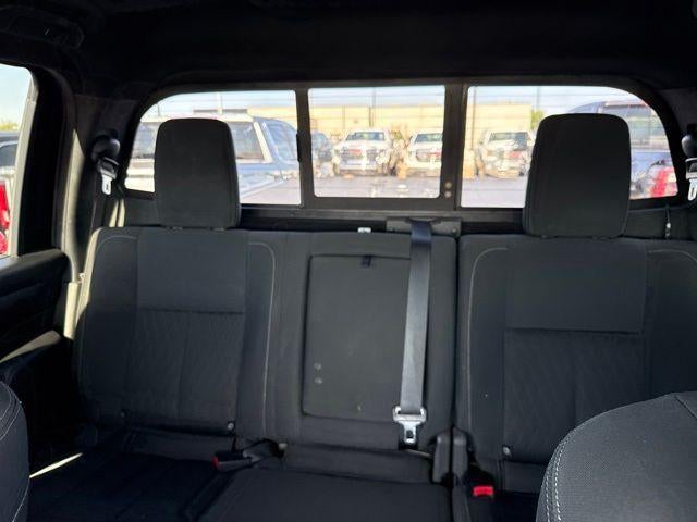 2019 Nissan TITAN SV