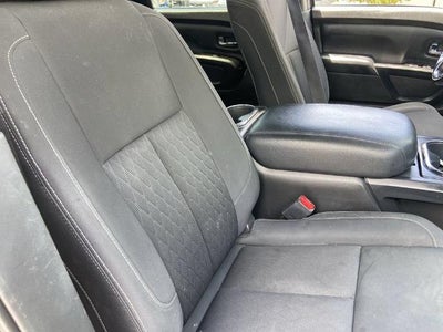 2019 Nissan TITAN SV