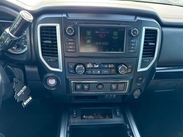 2019 Nissan TITAN SV