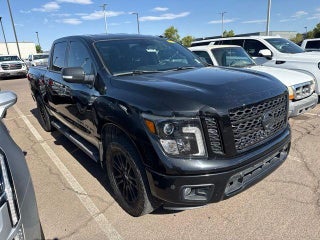 2019 Nissan TITAN SV