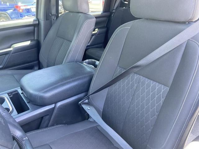 2019 Nissan TITAN SV