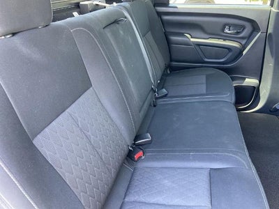 2019 Nissan TITAN SV