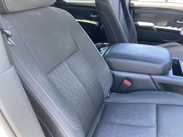 2019 Nissan TITAN SV
