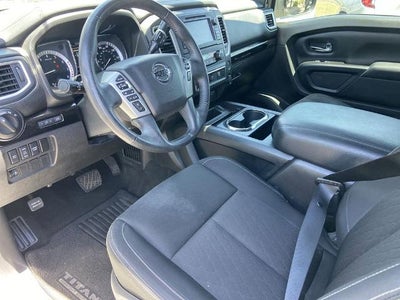 2019 Nissan TITAN SV