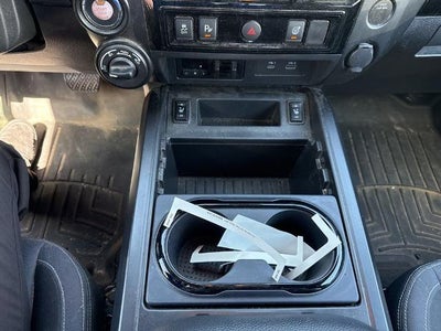 2023 Nissan Titan SV