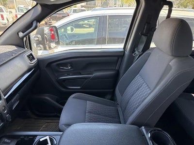 2023 Nissan Titan SV