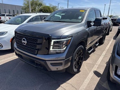 2023 Nissan Titan SV