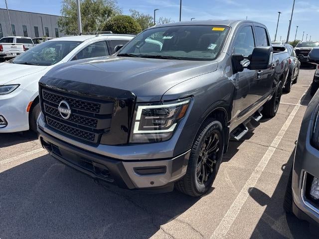 2023 Nissan Titan SV