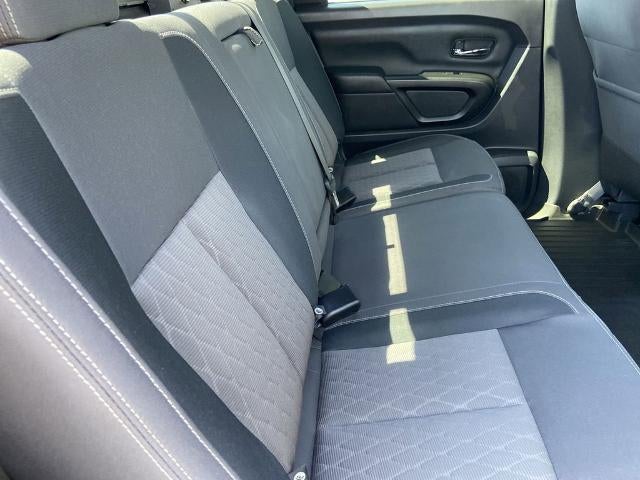 2023 Nissan TITAN SV