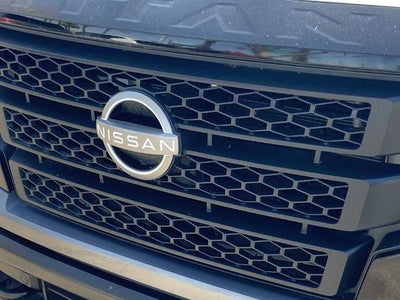2023 Nissan TITAN SV