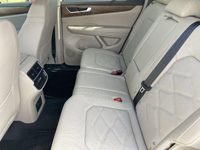 2025 Volkswagen Atlas 2.0T SE