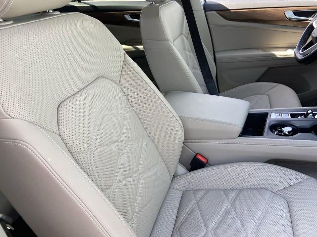 2025 Volkswagen Atlas 2.0T SE