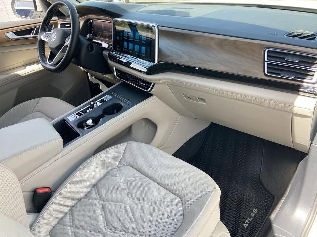 2025 Volkswagen Atlas 2.0T SE