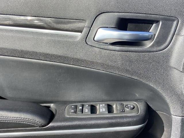 2022 Chrysler 300 Touring