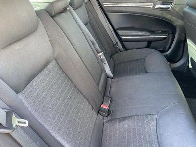 2022 Chrysler 300 Touring