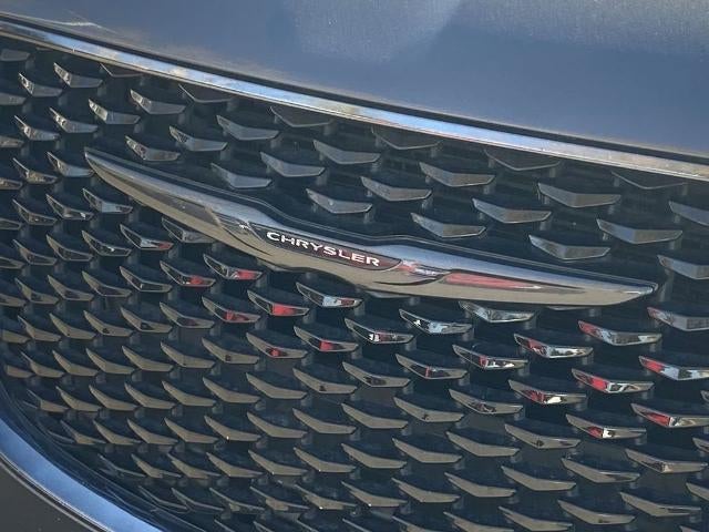 2022 Chrysler 300 Touring