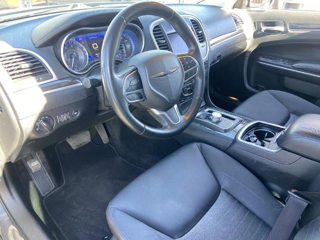 2022 Chrysler 300 Touring