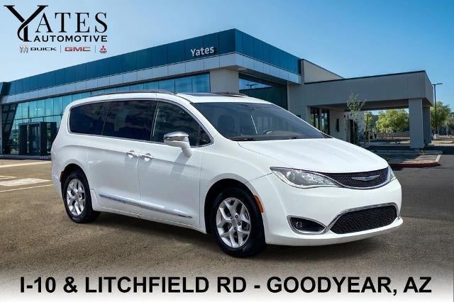 2020 Chrysler Pacifica Limited's photo
