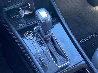 2021 Nissan Kicks SR