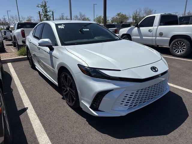 2025 Toyota Camry XSE Hybrid's photo