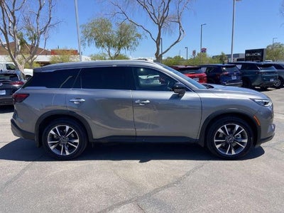 2022 INFINITI QX60 LUXE
