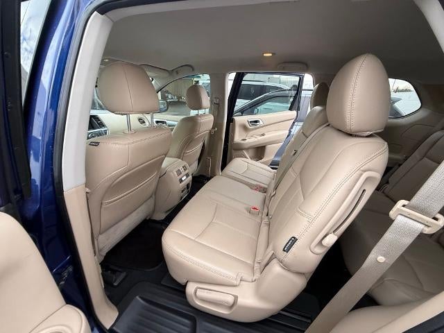 2020 Nissan Pathfinder SL