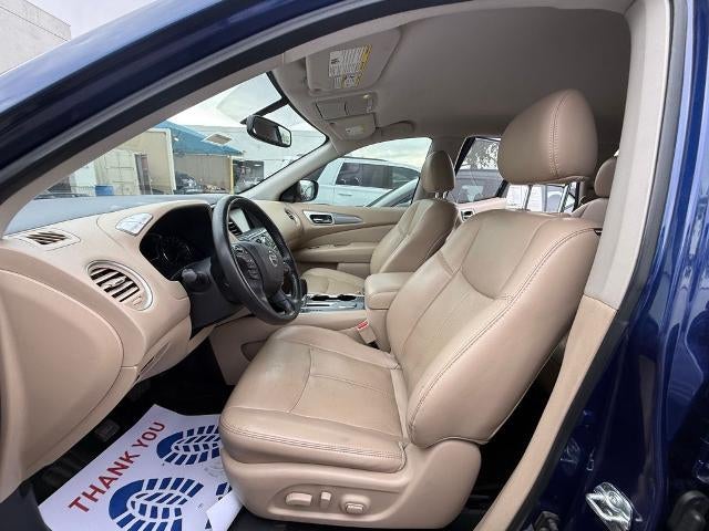 2020 Nissan Pathfinder SL