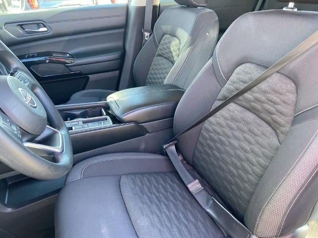 2022 Nissan Pathfinder S