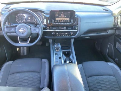 2022 Nissan Pathfinder S