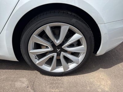 2019 Tesla Model 3 Mid Range