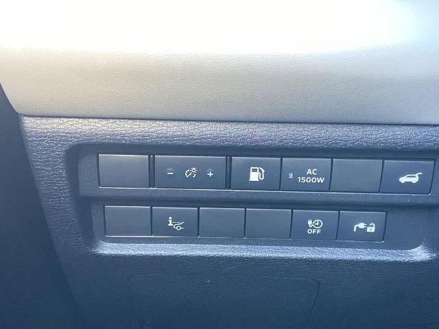 2024 Mitsubishi Outlander Plug-In Hybrid SEL Platinum Edition