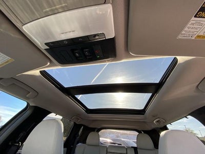 2024 Mitsubishi Outlander Plug-In Hybrid SEL Platinum Edition