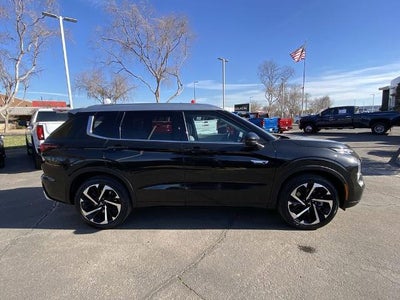2024 Mitsubishi Outlander Plug-In Hybrid SEL Platinum Edition