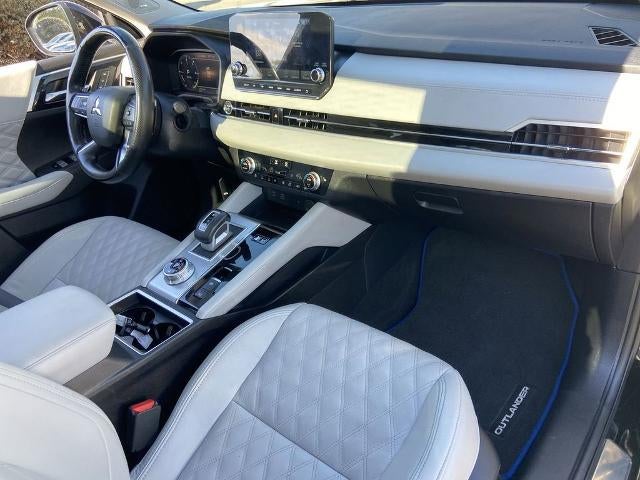 2024 Mitsubishi Outlander Plug-In Hybrid SEL Platinum Edition