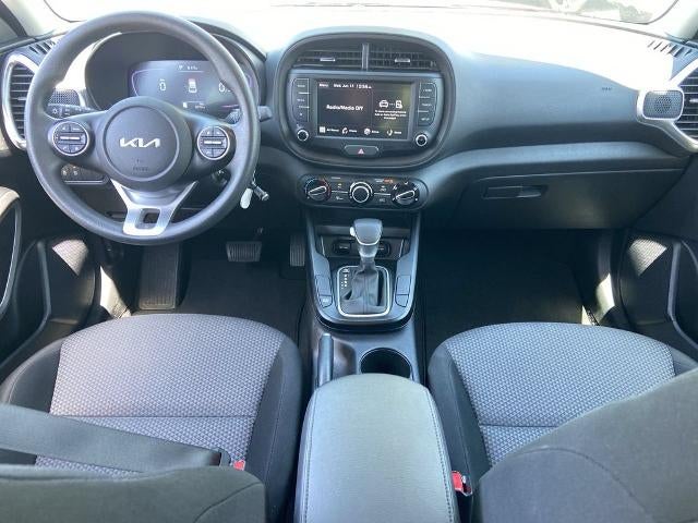 2025 Kia Soul LX - Photo 14