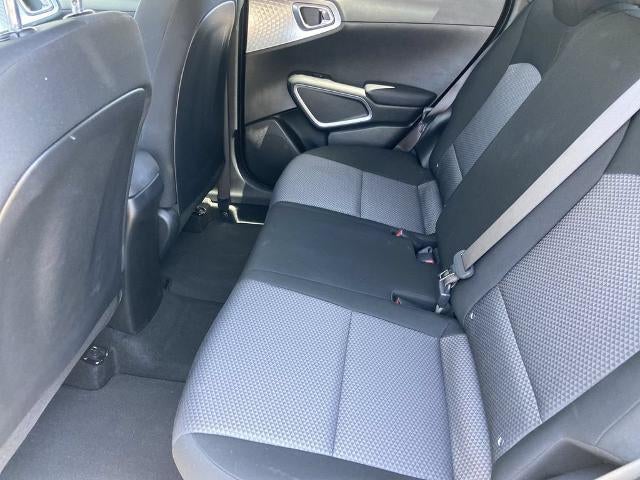 2025 Kia Soul LX - Photo 18