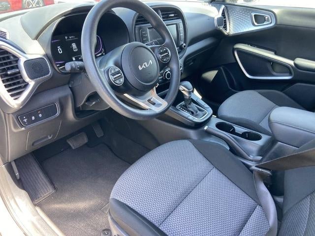 2025 Kia Soul LX - Photo 6